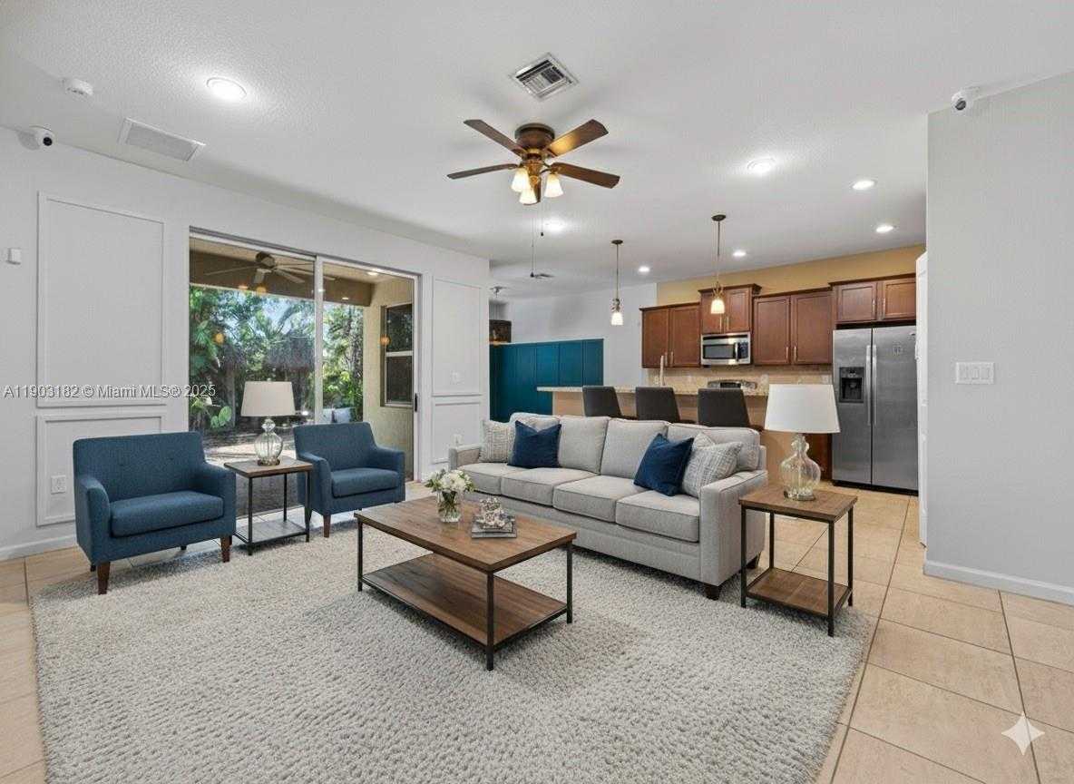 Small Image of 2101 NORTH WEST 15TH TER, Homestead Number 4