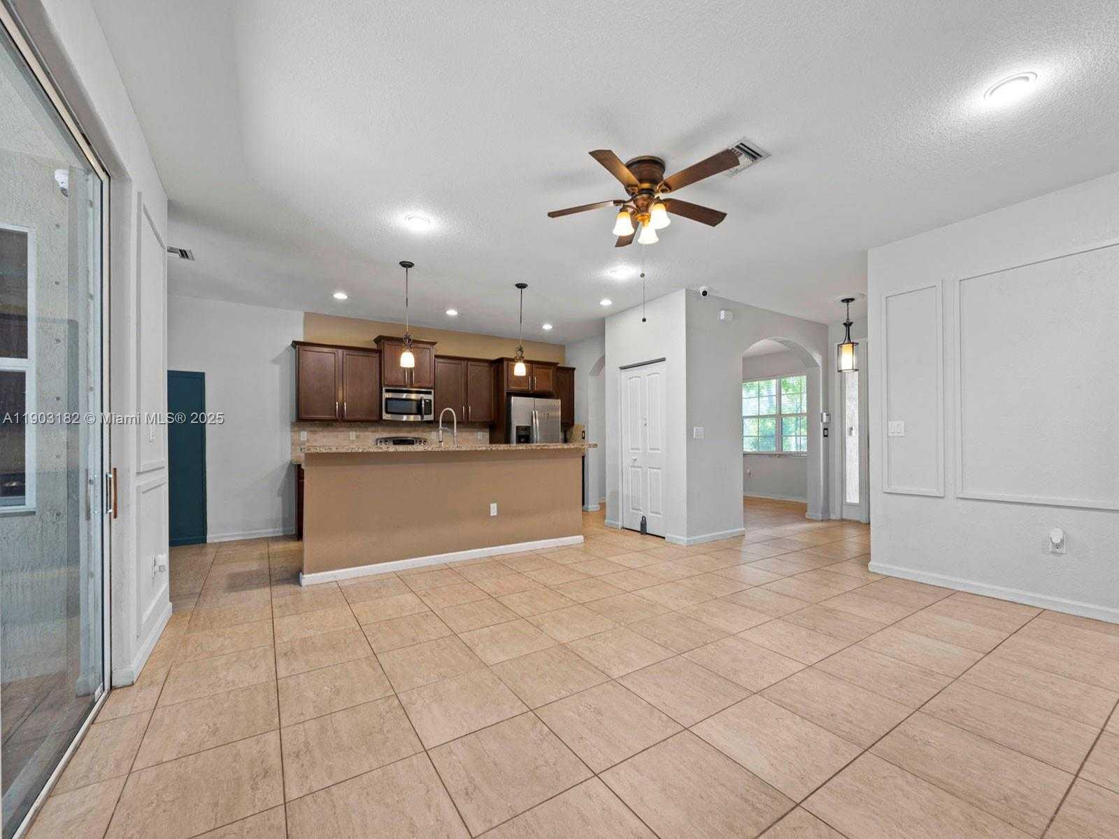 Small Image of 2101 NORTH WEST 15TH TER, Homestead Number 8