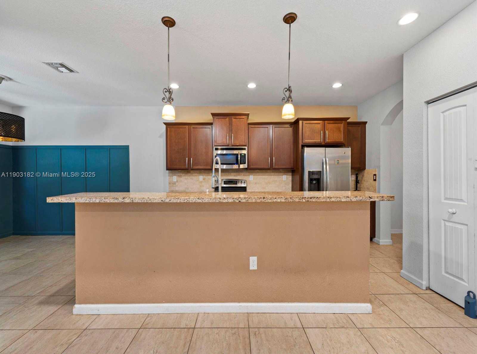 Small Image of 2101 NORTH WEST 15TH TER, Homestead Number 9