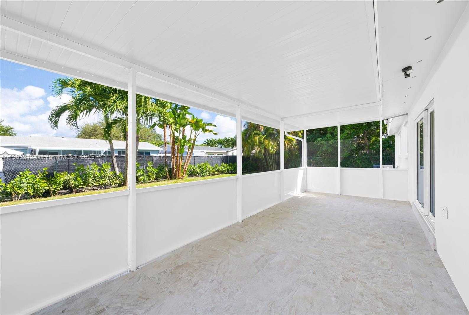 Small Image of 3207 WILSON ST, Hollywood Number 14