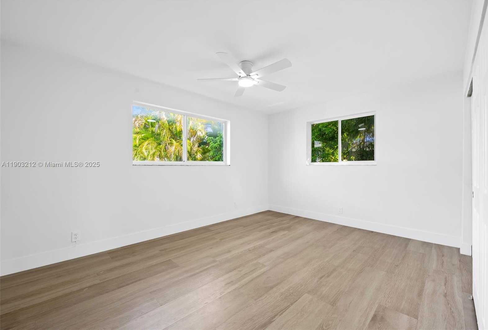 Small Image of 3207 WILSON ST, Hollywood Number 7