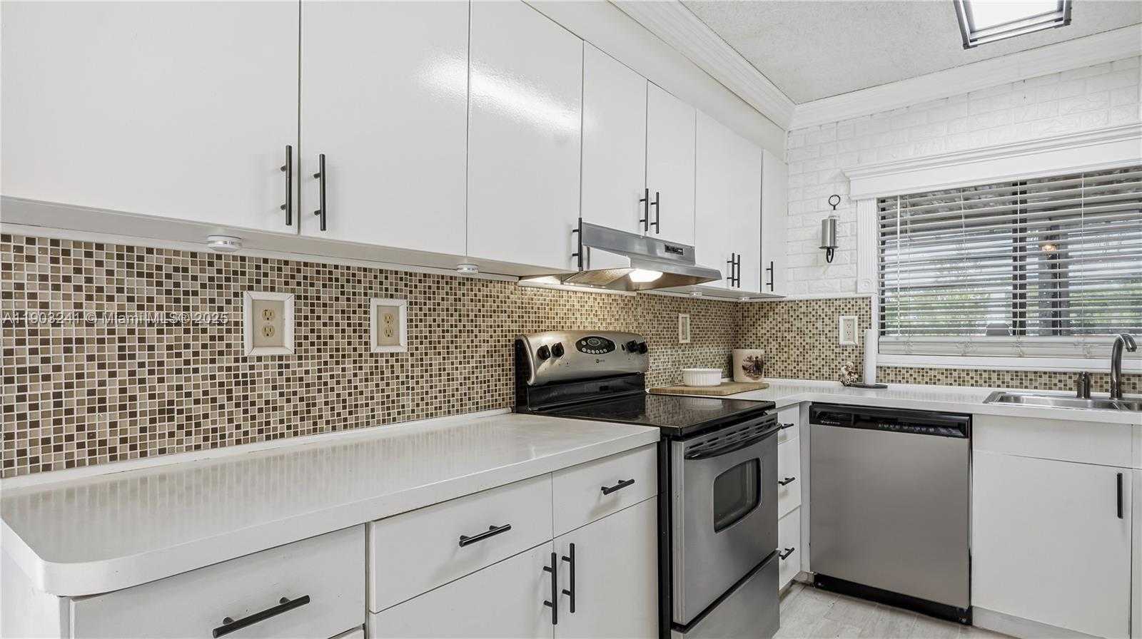 Small Image of 21808 SOUTH WEST 99TH AVE, Cutler Bay Number 15