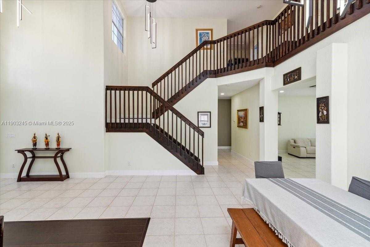 Small Image of 17956 SOUTH WEST 35TH DR, Miramar Number 10