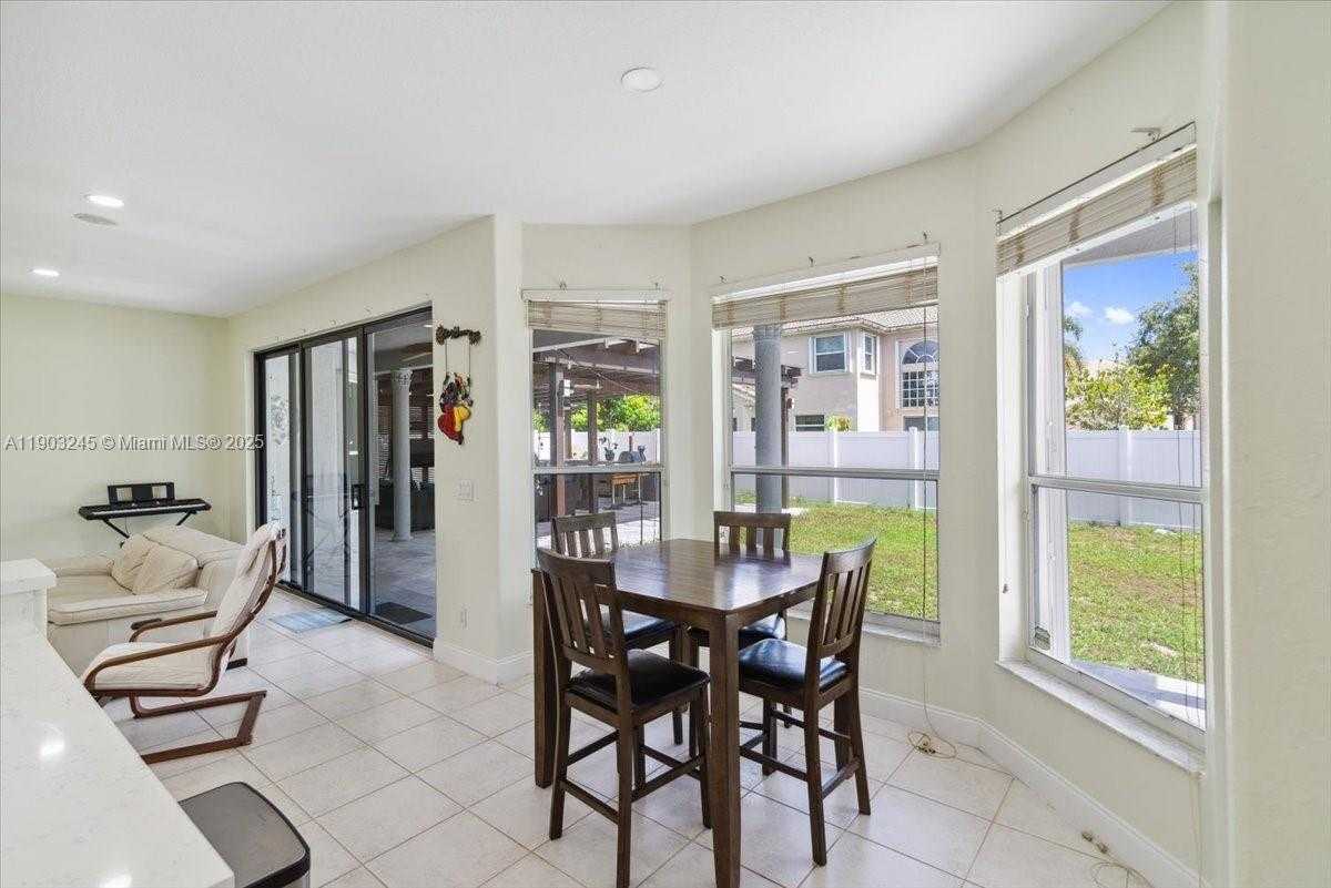 Small Image of 17956 SOUTH WEST 35TH DR, Miramar Number 18