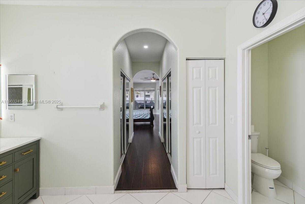 Small Image of 17956 SOUTH WEST 35TH DR, Miramar Number 29