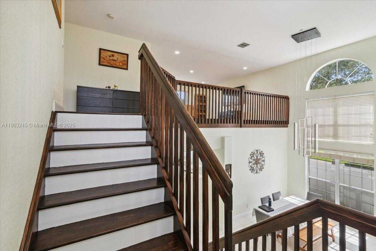 Small Image of 17956 SOUTH WEST 35TH DR, Miramar Number 31