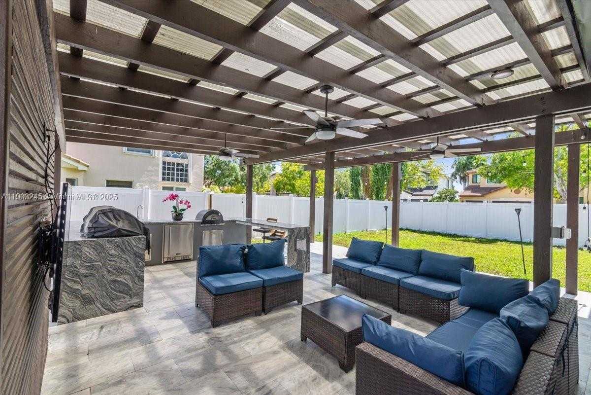 Small Image of 17956 SOUTH WEST 35TH DR, Miramar Number 41