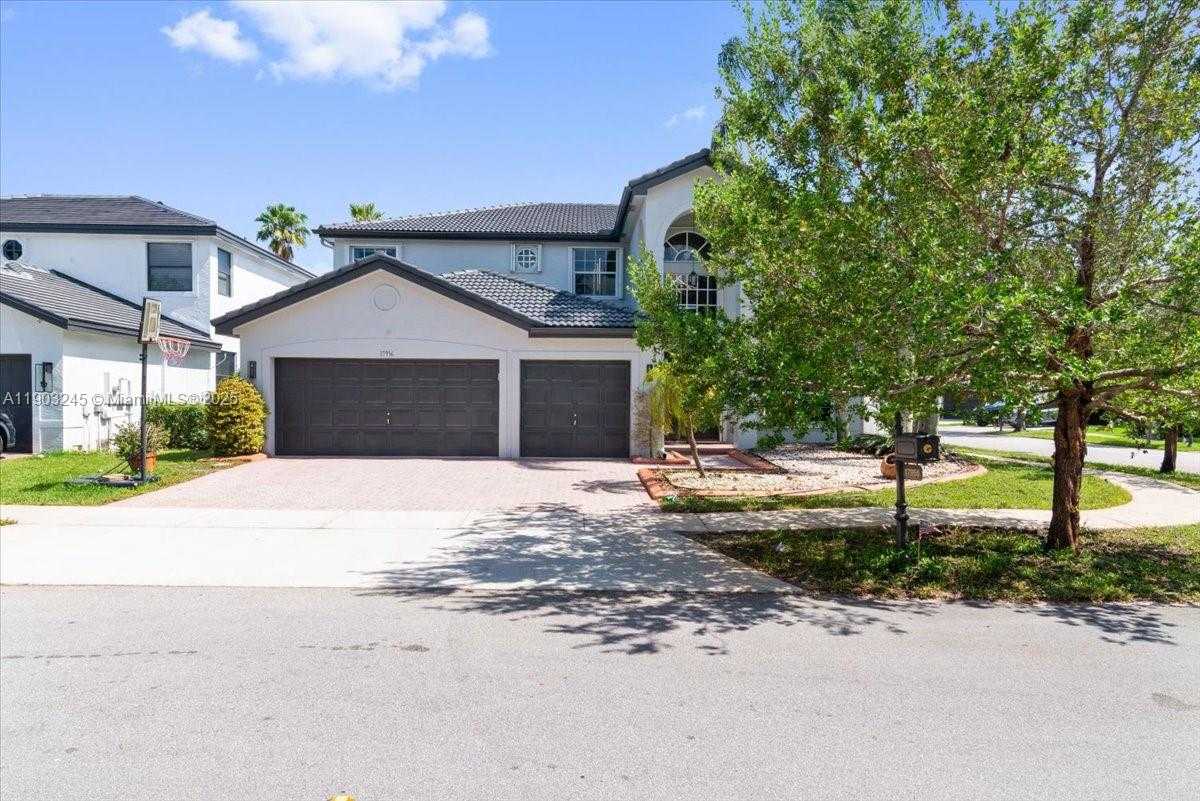 Small Image of 17956 SOUTH WEST 35TH DR, Miramar Number 47