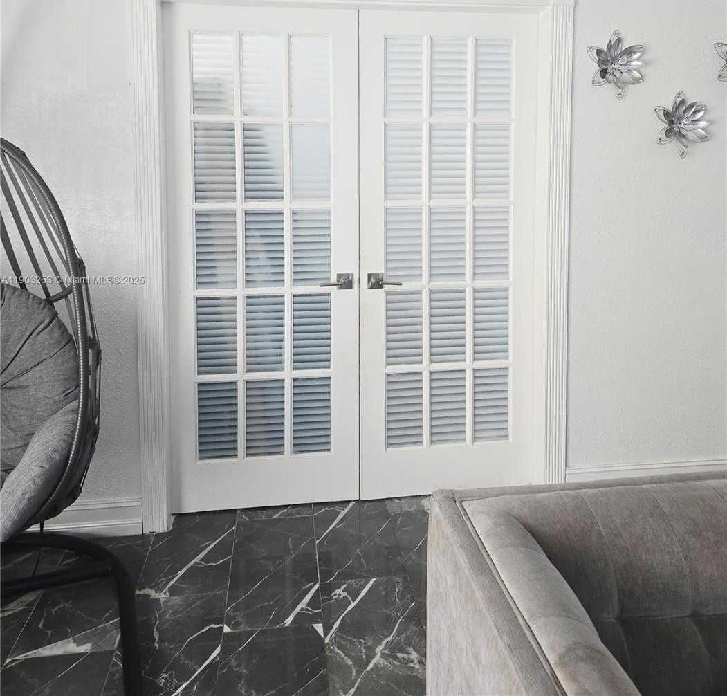 Small Image of 675 EAST 31ST ST, Hialeah Number 11