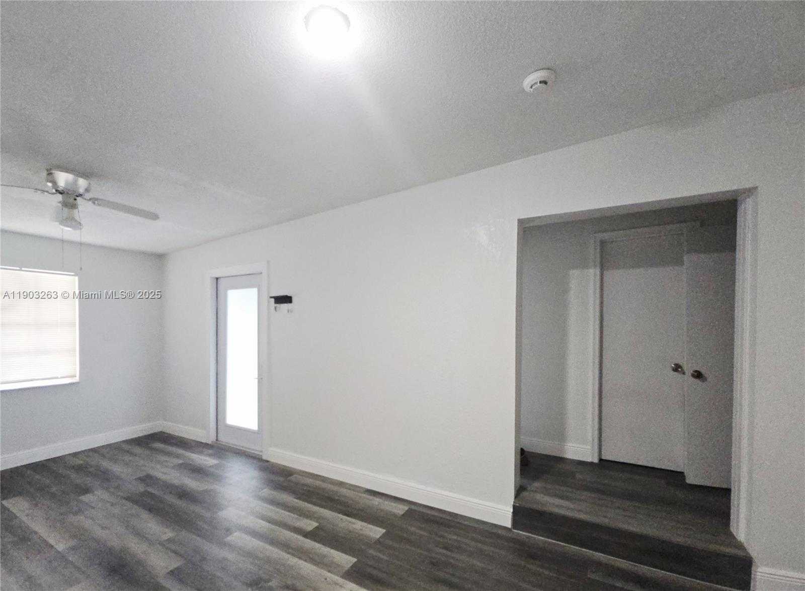 Small Image of 675 EAST 31ST ST, Hialeah Number 20