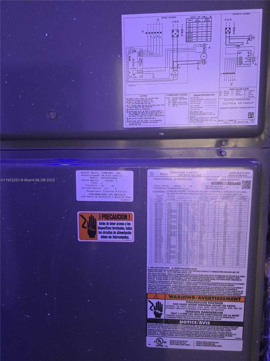 Small Image of 675 EAST 31ST ST, Hialeah Number 23