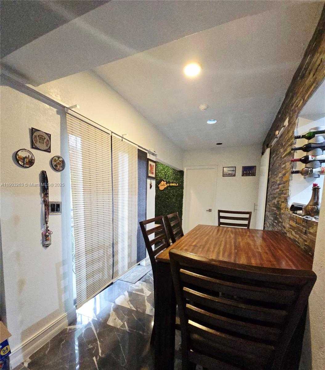 Small Image of 675 EAST 31ST ST, Hialeah Number 8