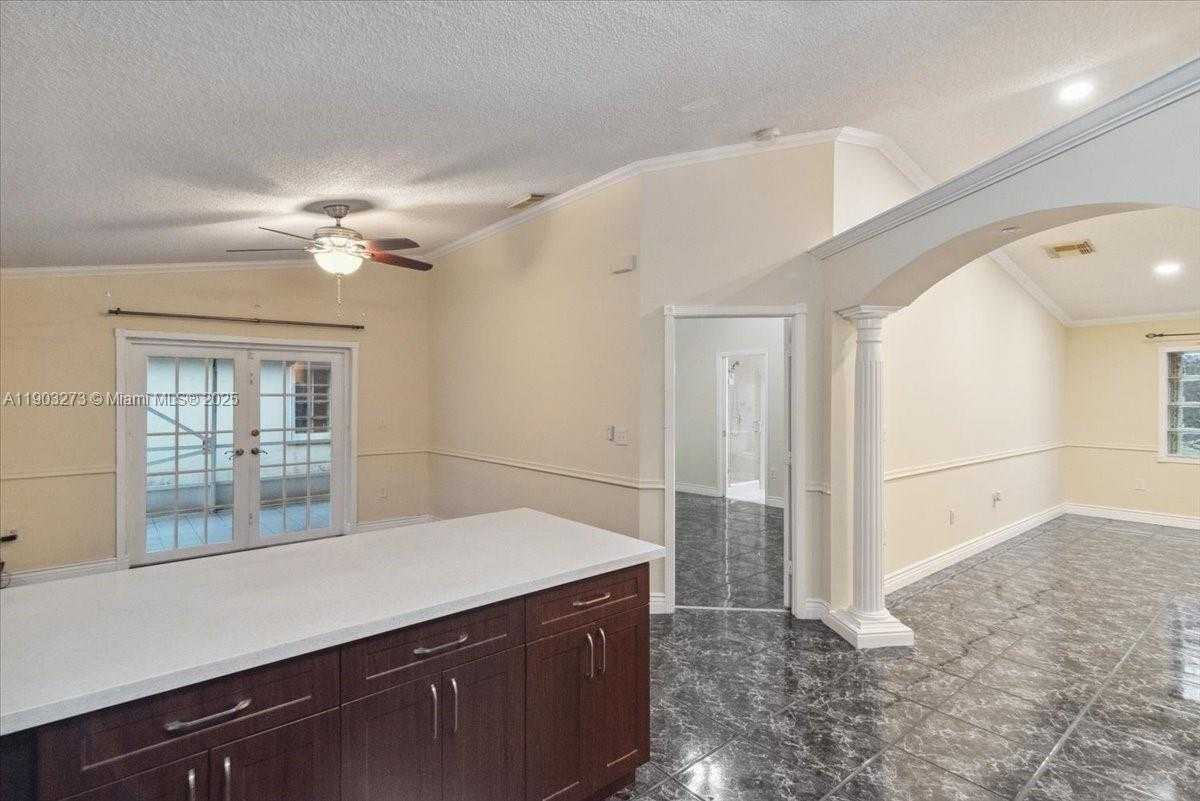Small Image of 17610 SOUTH WEST 4TH CT, Pembroke Pines Number 18