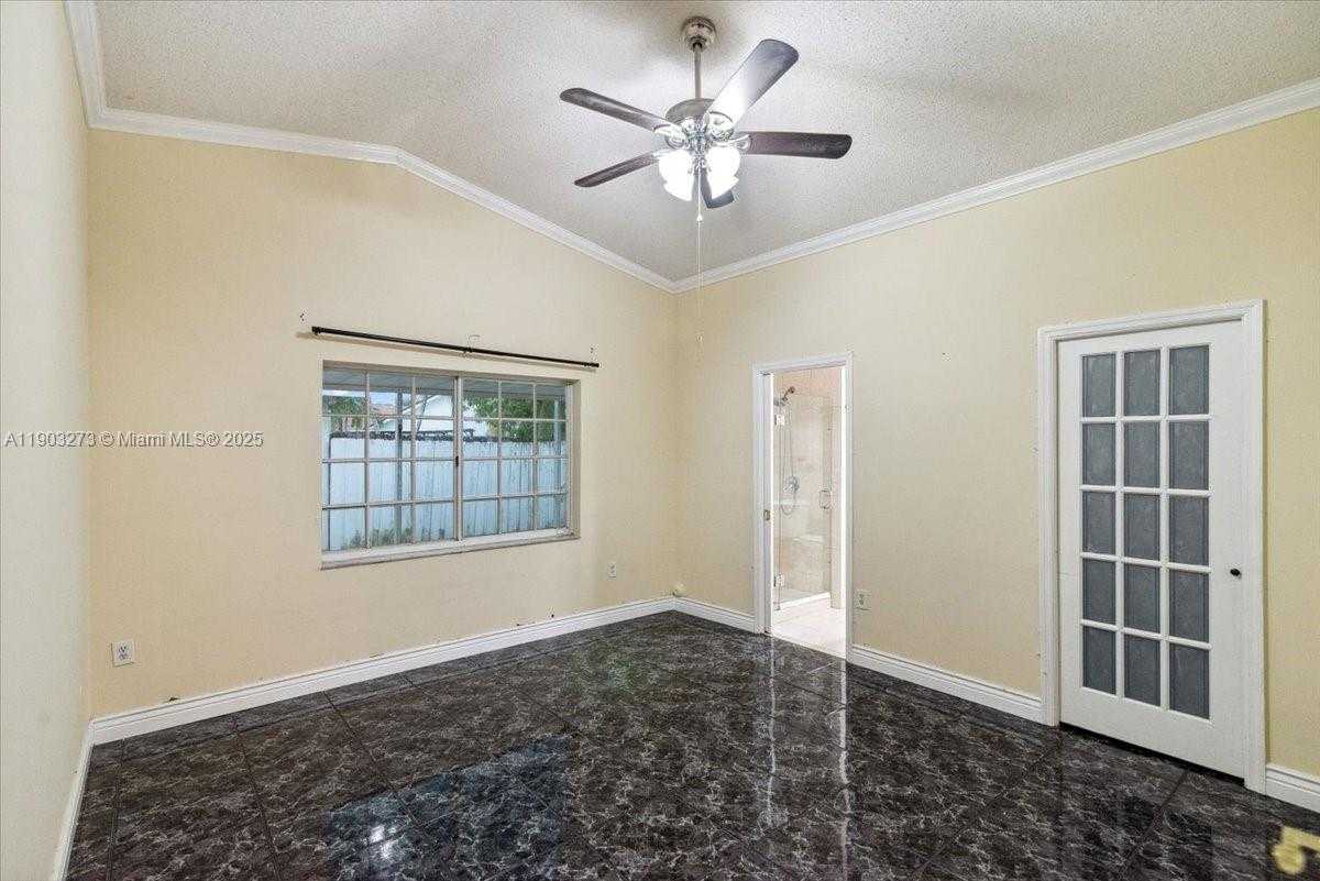 Small Image of 17610 SOUTH WEST 4TH CT, Pembroke Pines Number 21