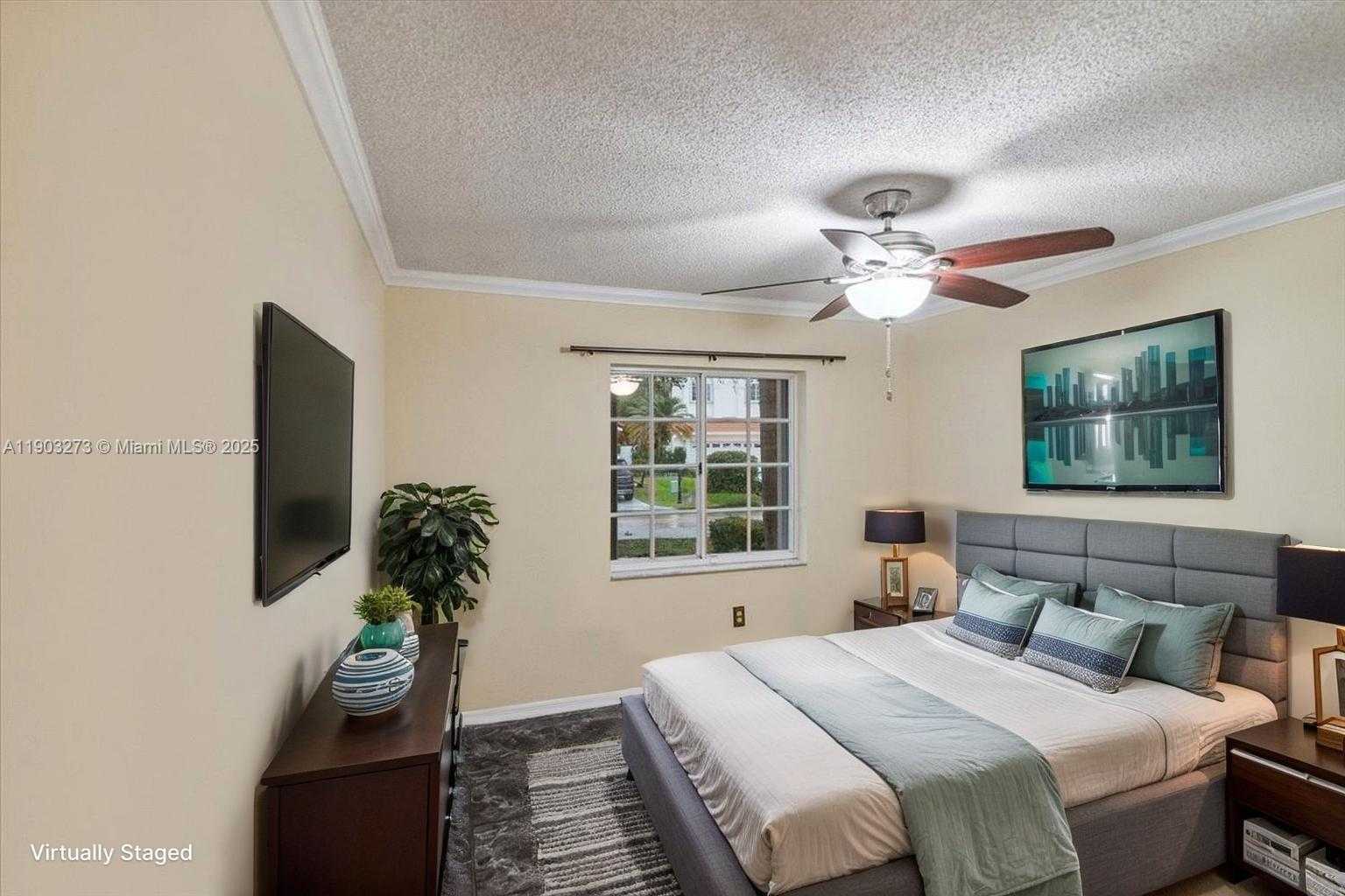 Small Image of 17610 SOUTH WEST 4TH CT, Pembroke Pines Number 32