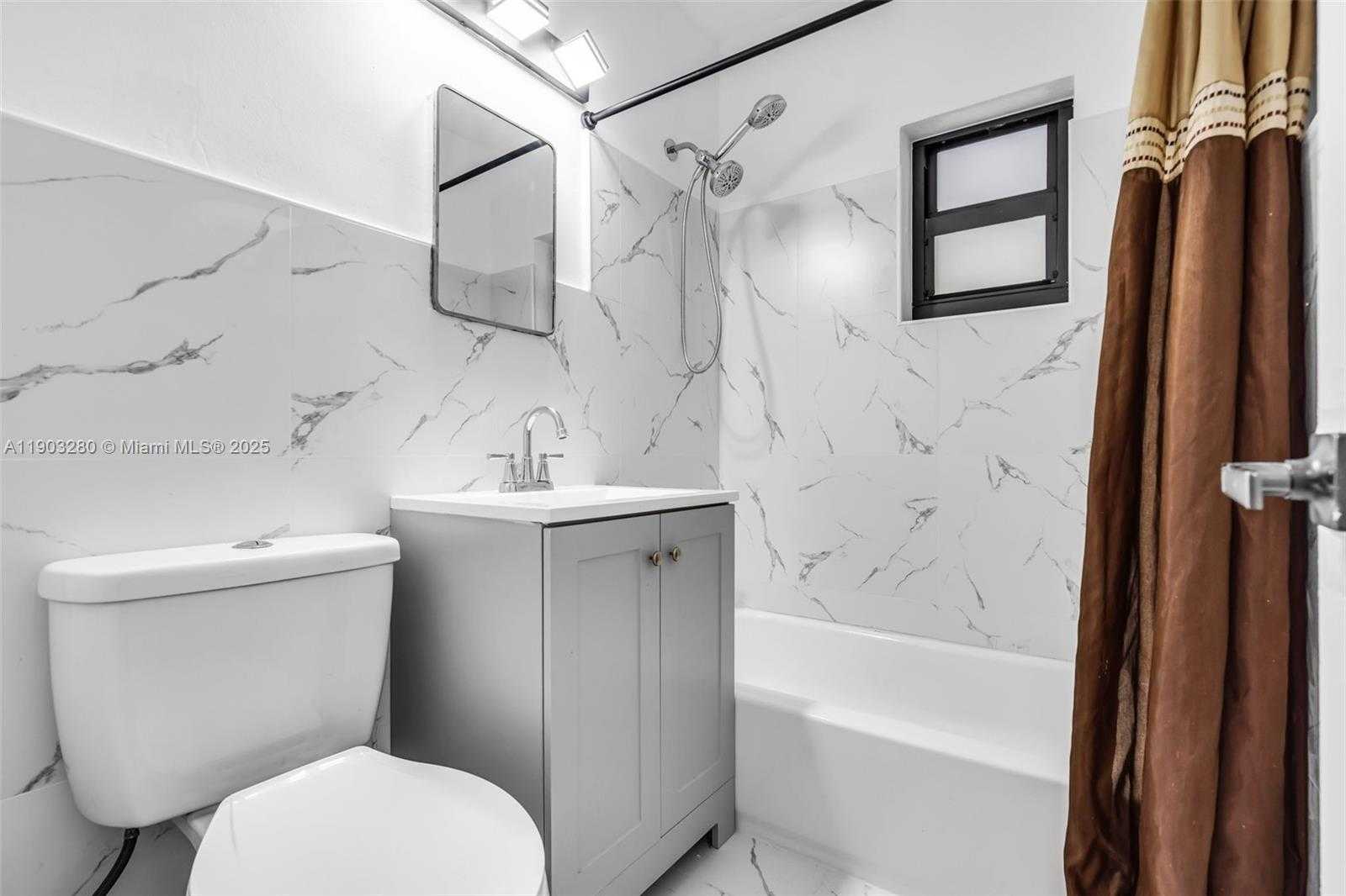 Small Image of 175 WEST 56TH ST, Hialeah Number 15