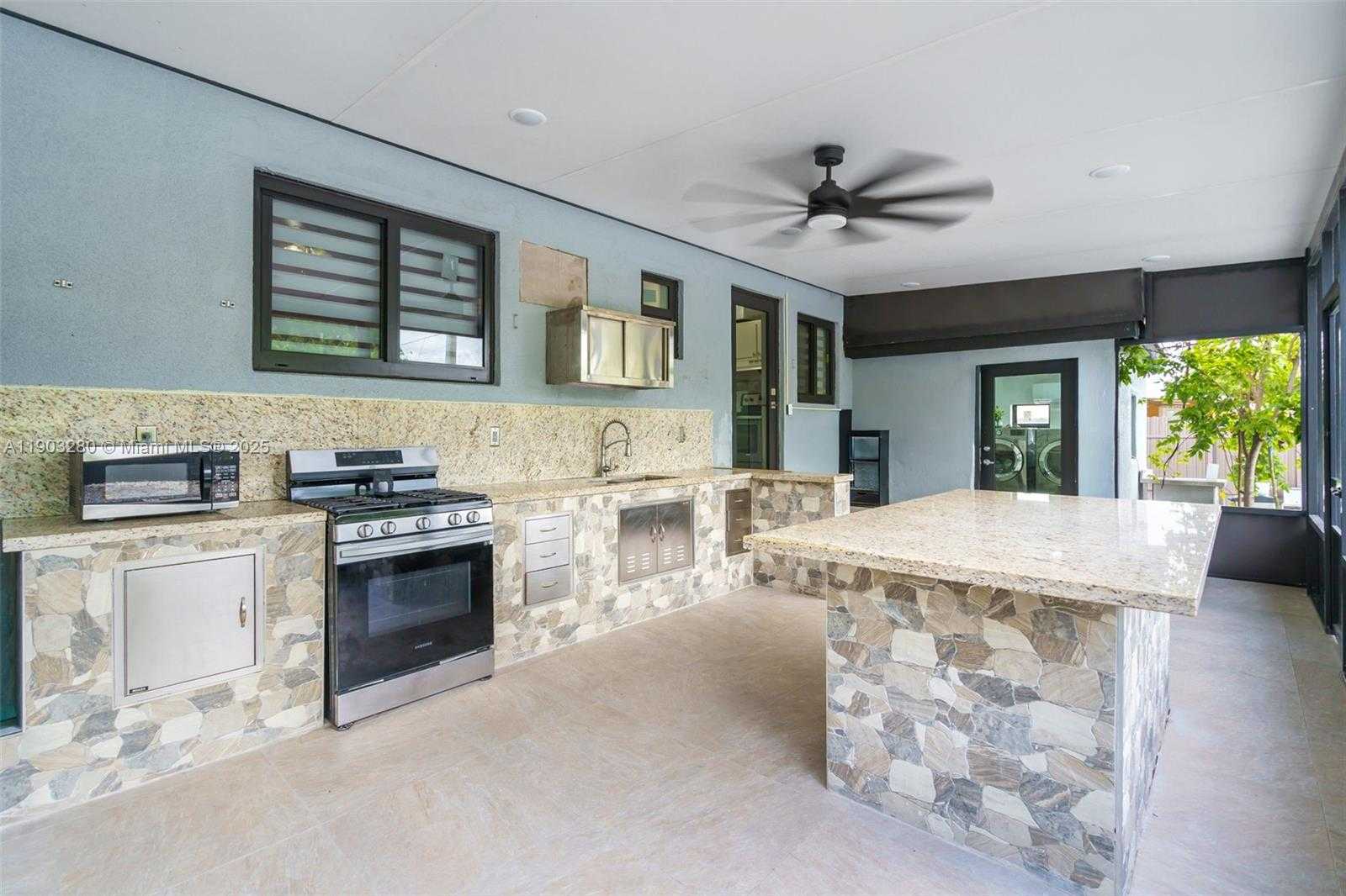 Small Image of 175 WEST 56TH ST, Hialeah Number 25