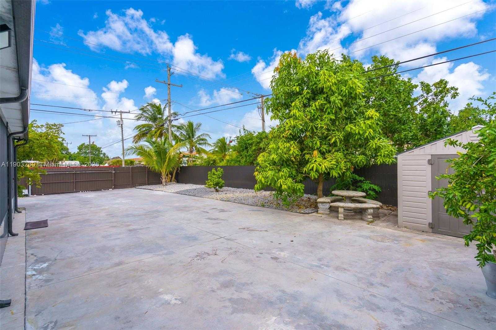 Small Image of 175 WEST 56TH ST, Hialeah Number 32