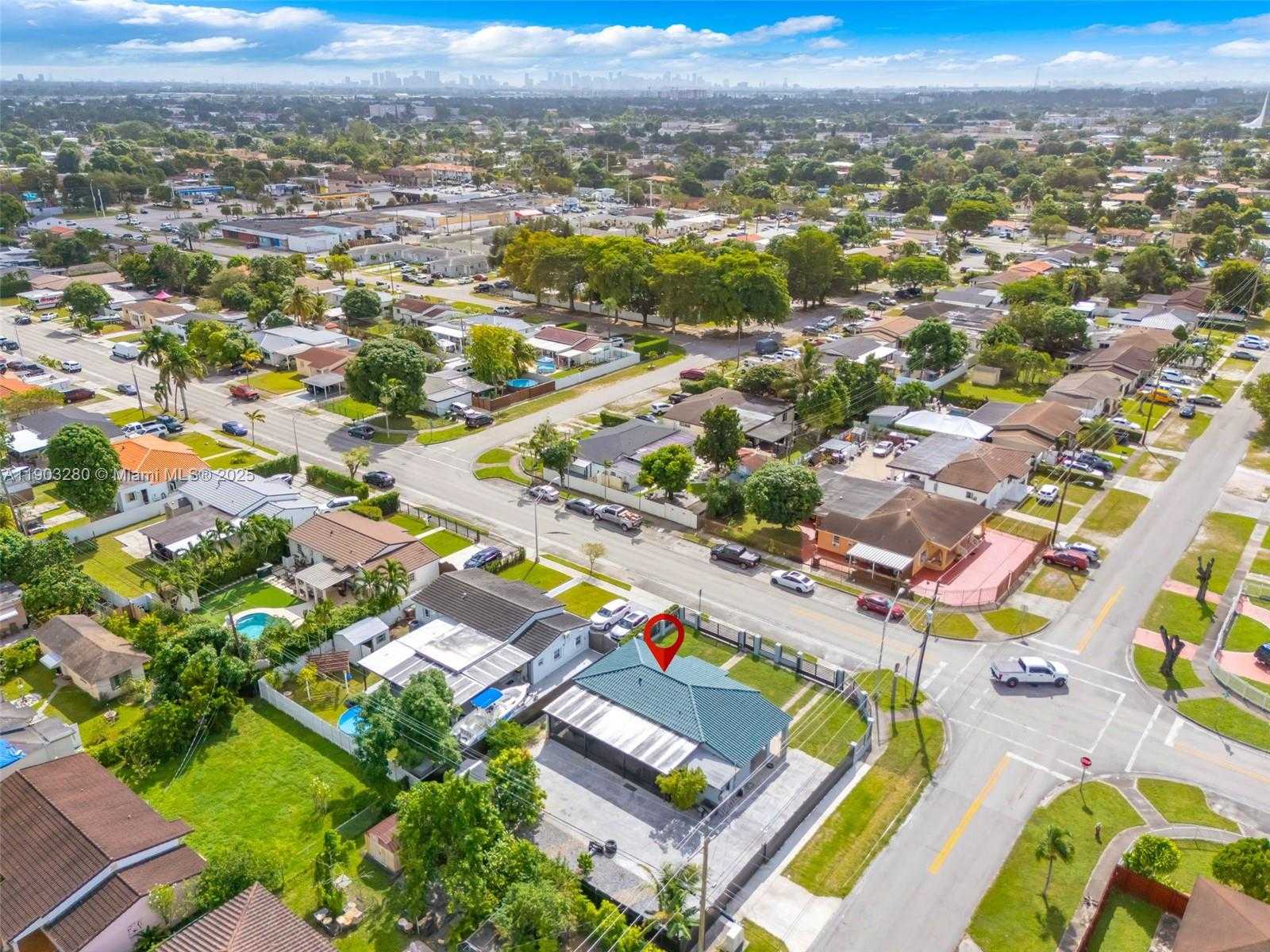 Small Image of 175 WEST 56TH ST, Hialeah Number 37