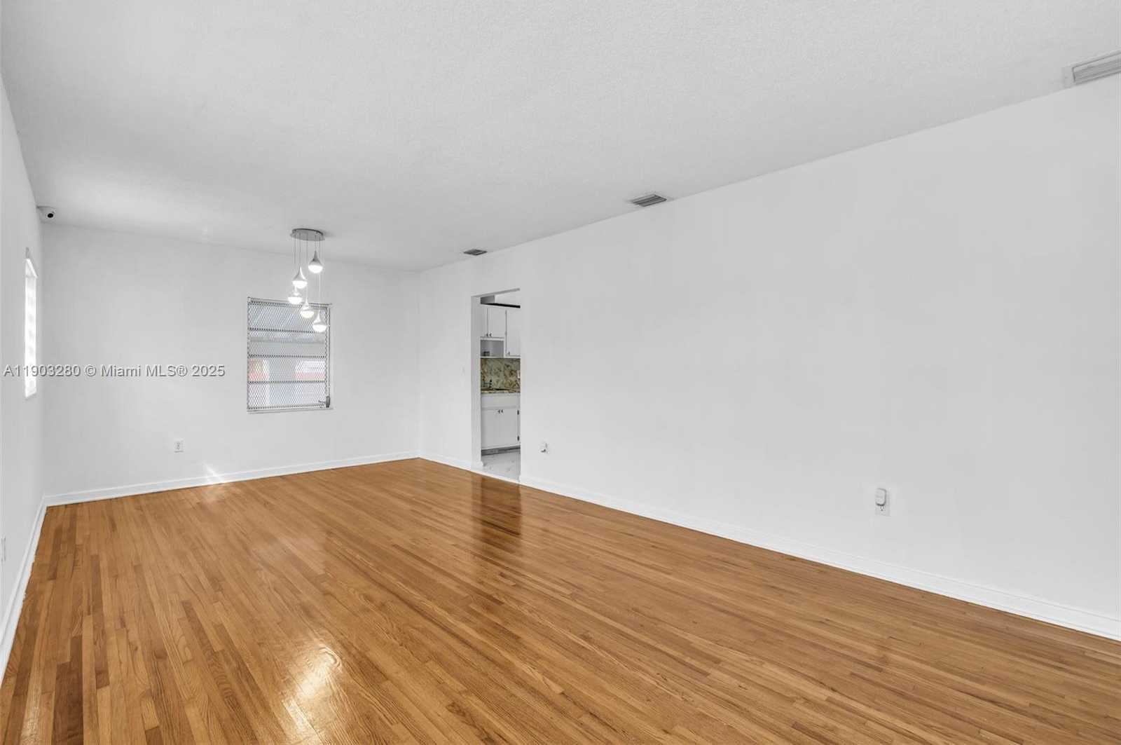 Small Image of 175 WEST 56TH ST, Hialeah Number 4