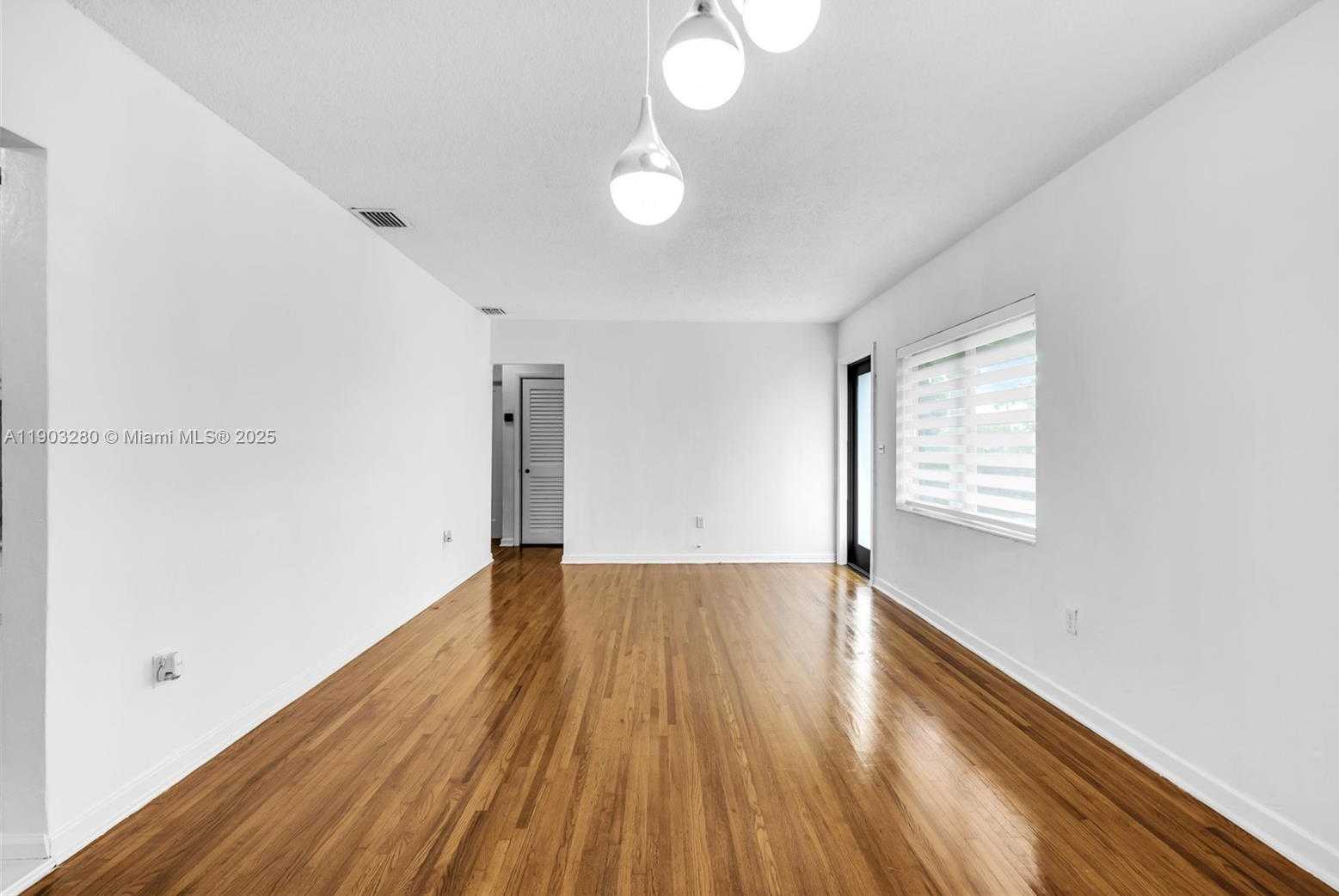 Small Image of 175 WEST 56TH ST, Hialeah Number 6