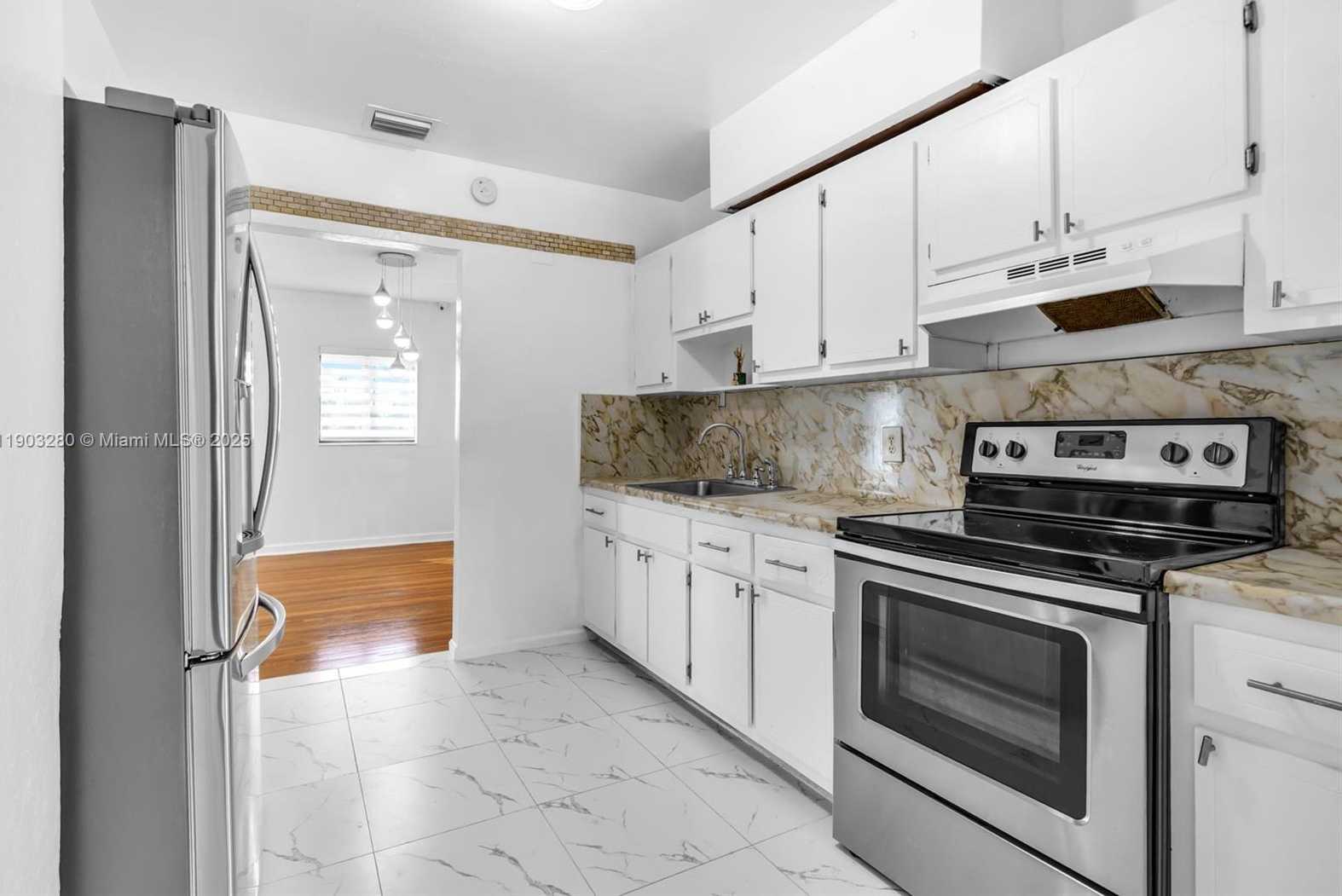 Small Image of 175 WEST 56TH ST, Hialeah Number 9