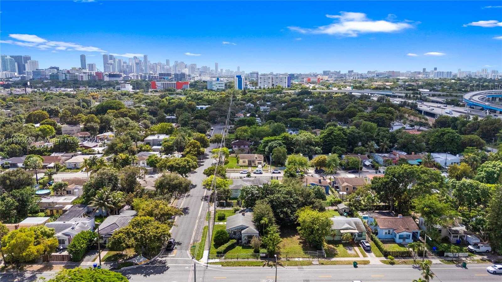 Imagen de Pequeño Objeto