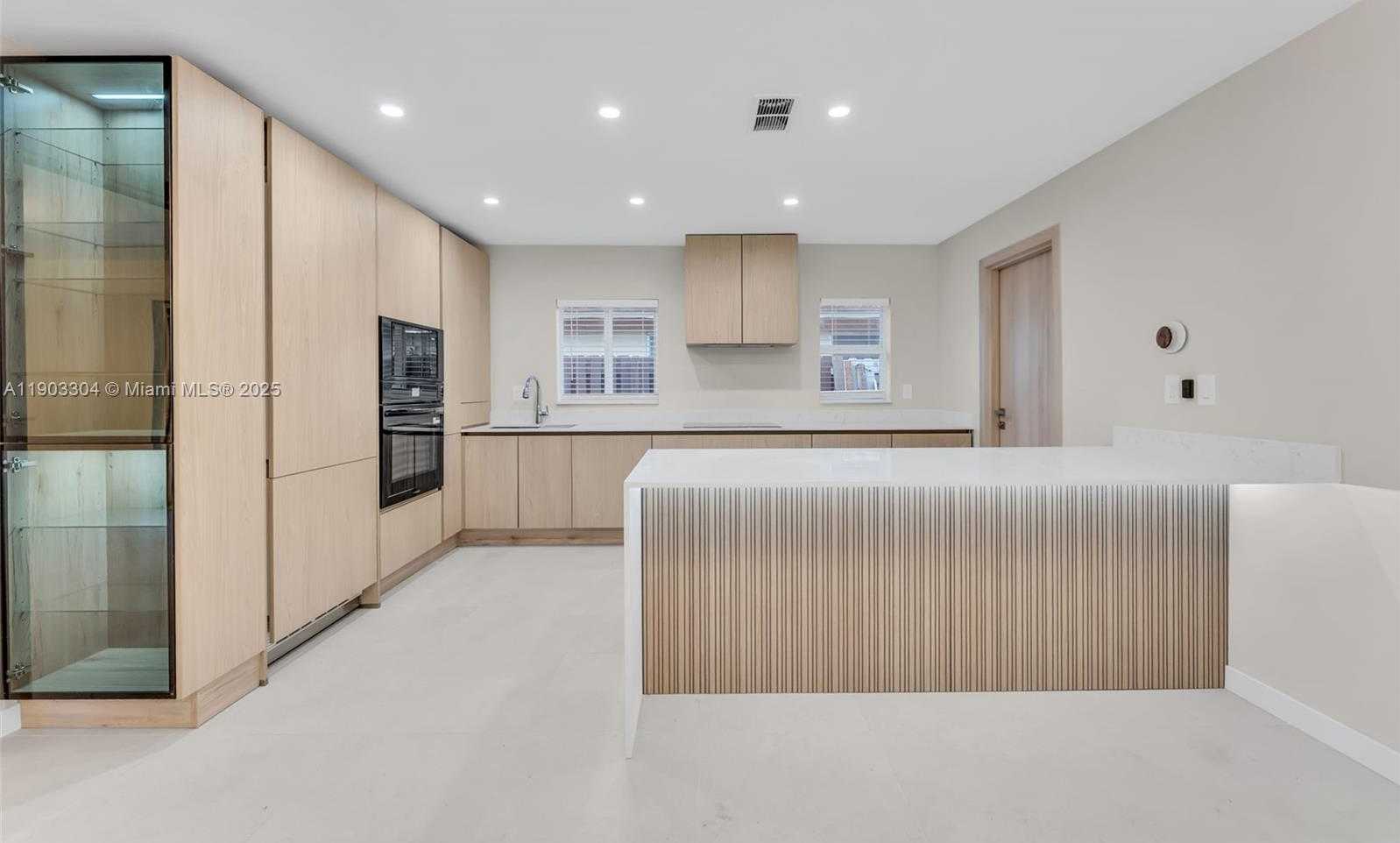 Imagen de Pequeño Objeto