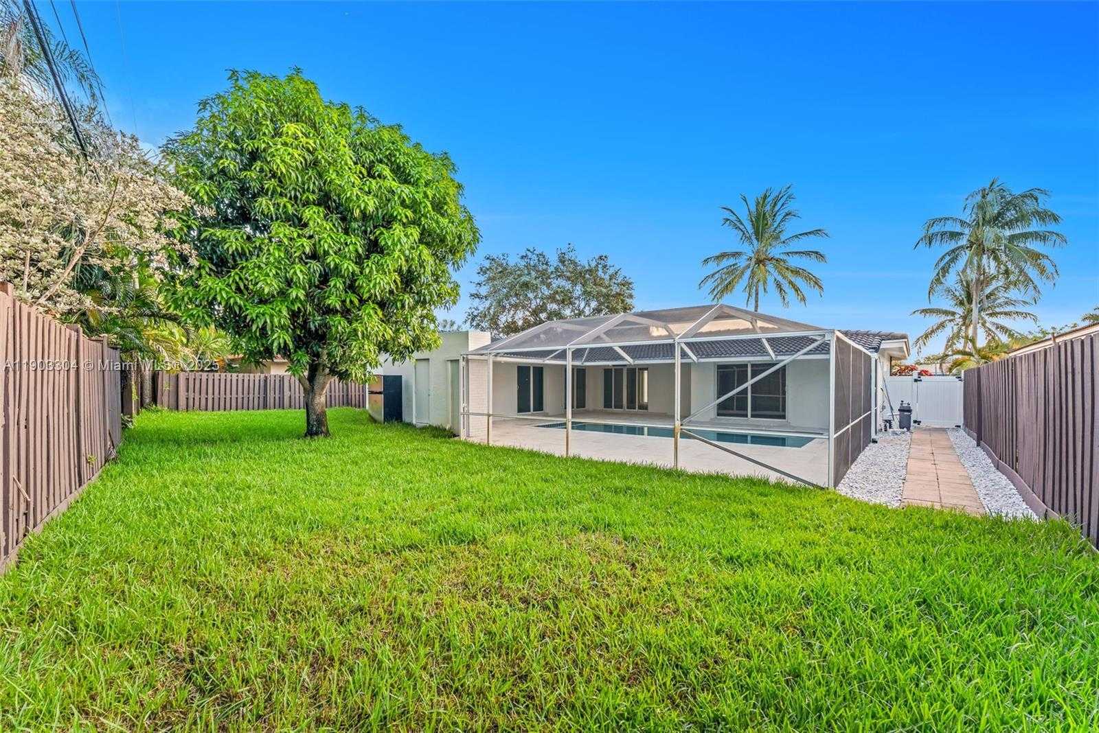 Imagen de Pequeño Objeto