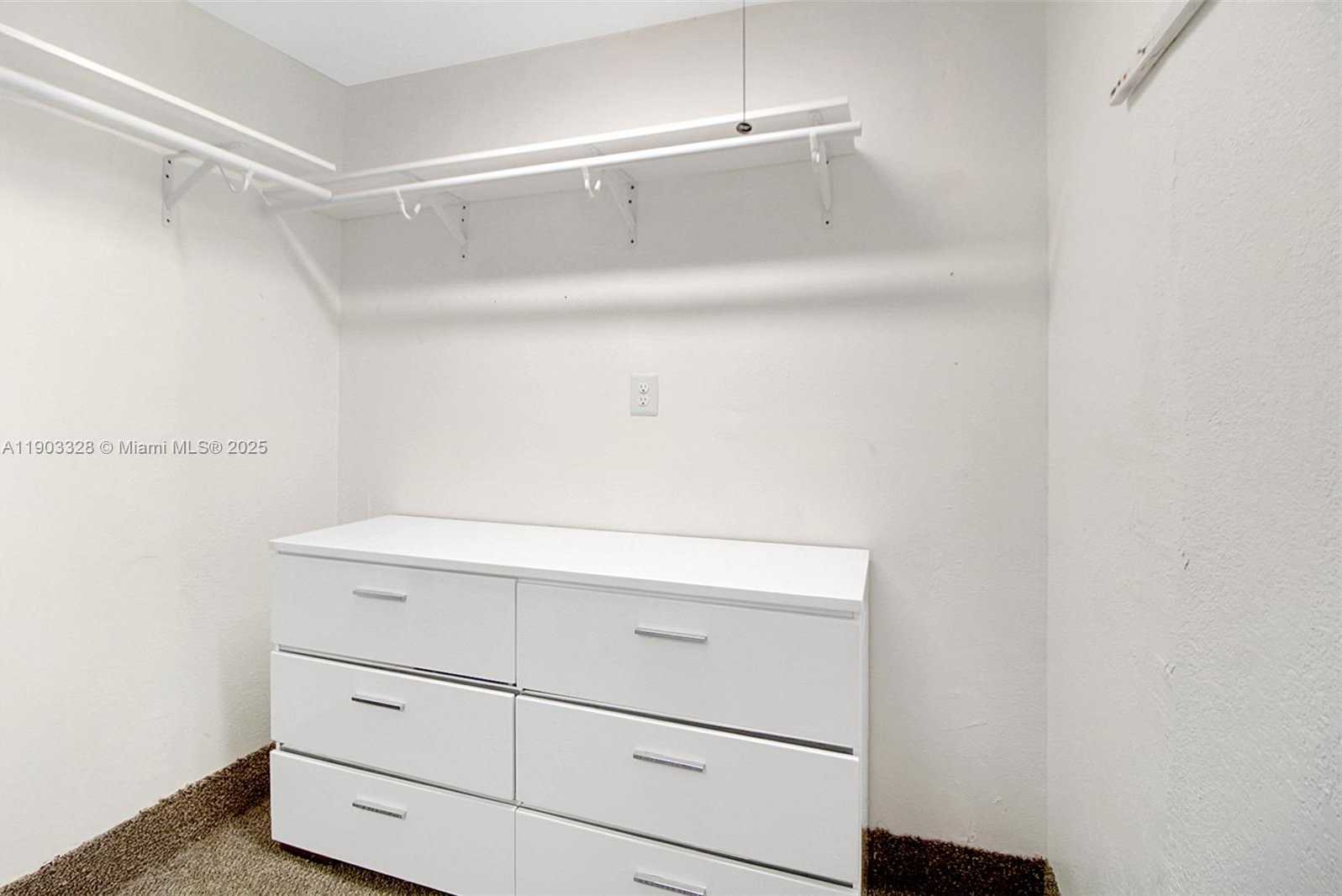 Small Image of 365 SOUTH WEST 17TH AVE, Homestead Number 12