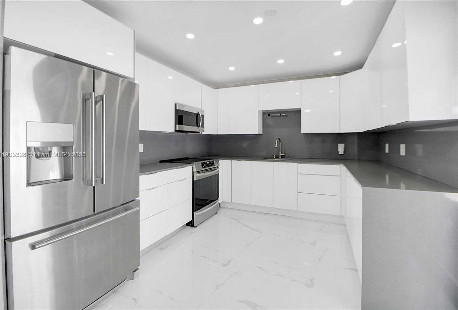 Small Image of 365 SOUTH WEST 17TH AVE, Homestead Number 18