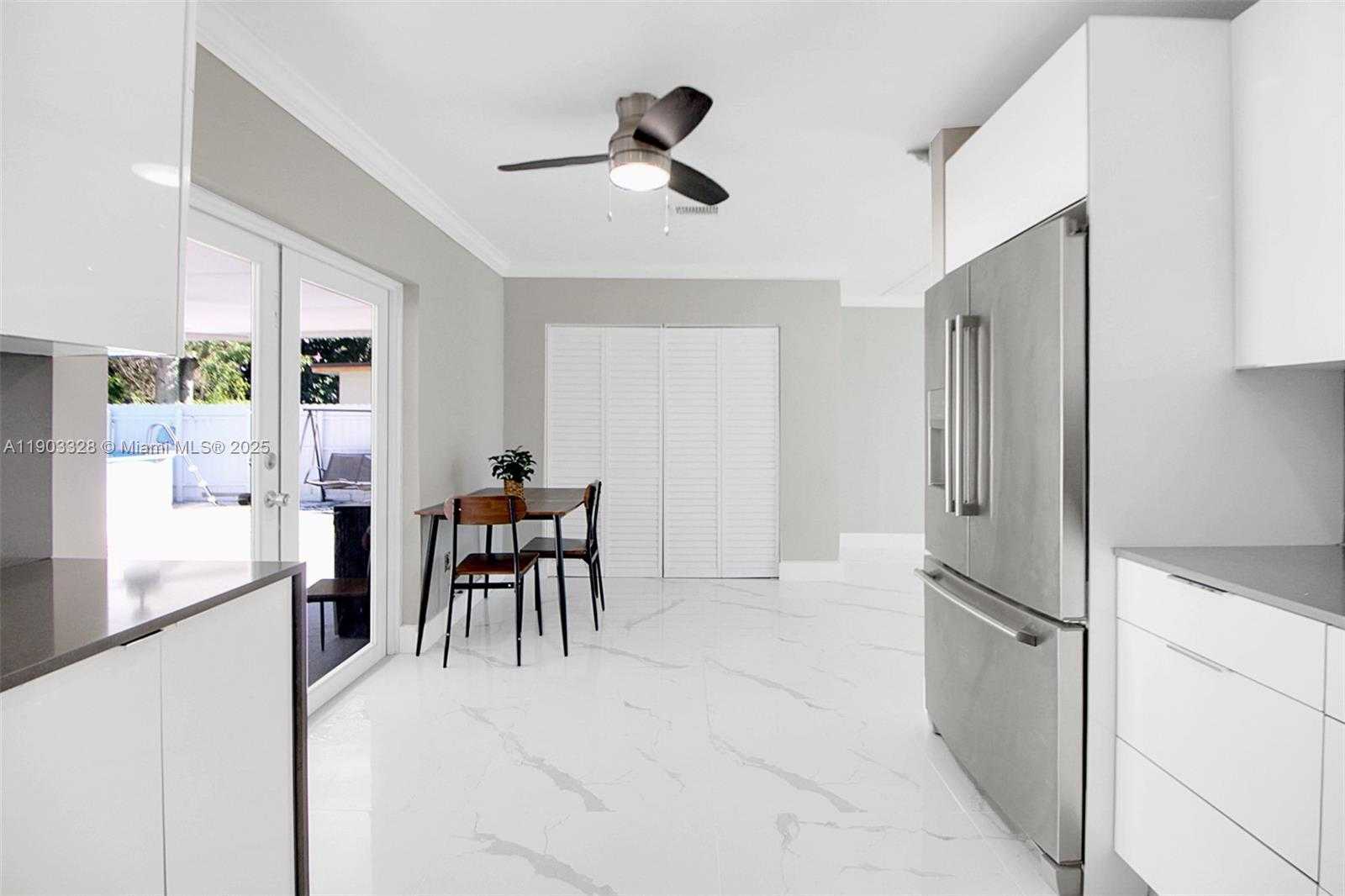 Small Image of 365 SOUTH WEST 17TH AVE, Homestead Number 19