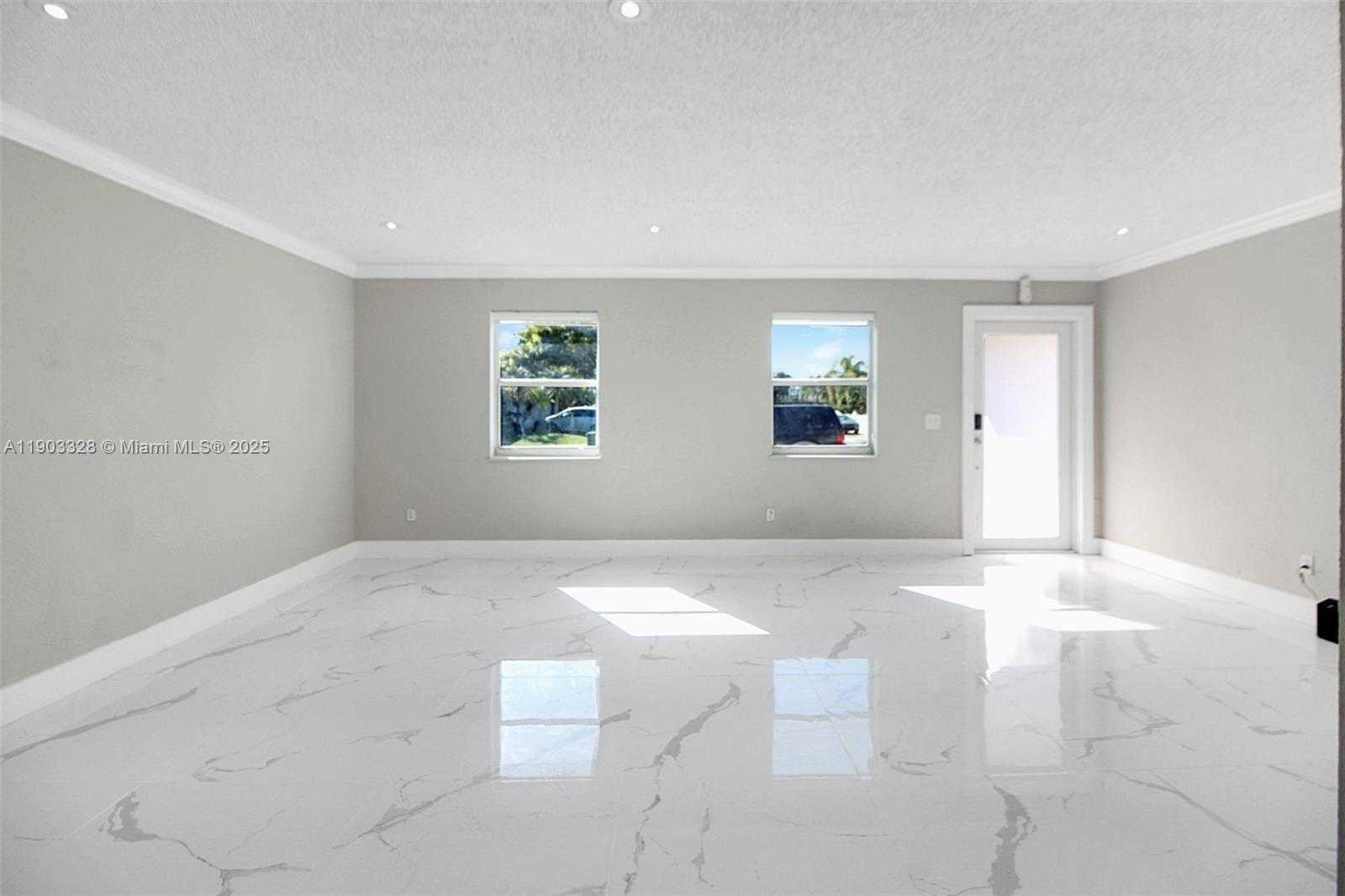 Small Image of 365 SOUTH WEST 17TH AVE, Homestead Number 4