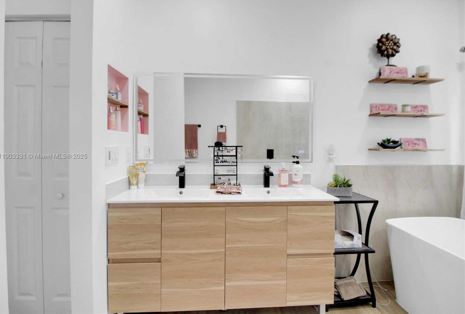 Small Image of 2953 SOUTH WEST 138TH AVE, Miramar Number 17