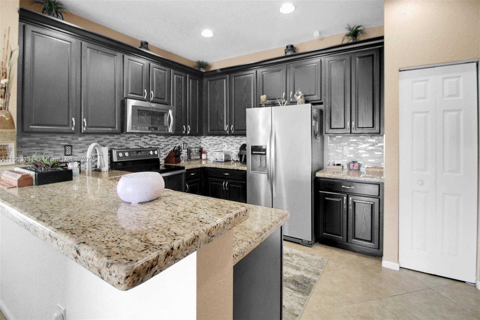 Small Image of 2953 SOUTH WEST 138TH AVE, Miramar Number 7