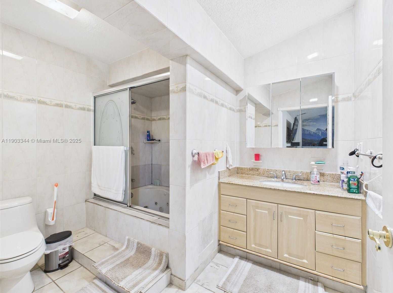 Small Image of 301 NORTH WEST 83RD WAY, Pembroke Pines Number 11