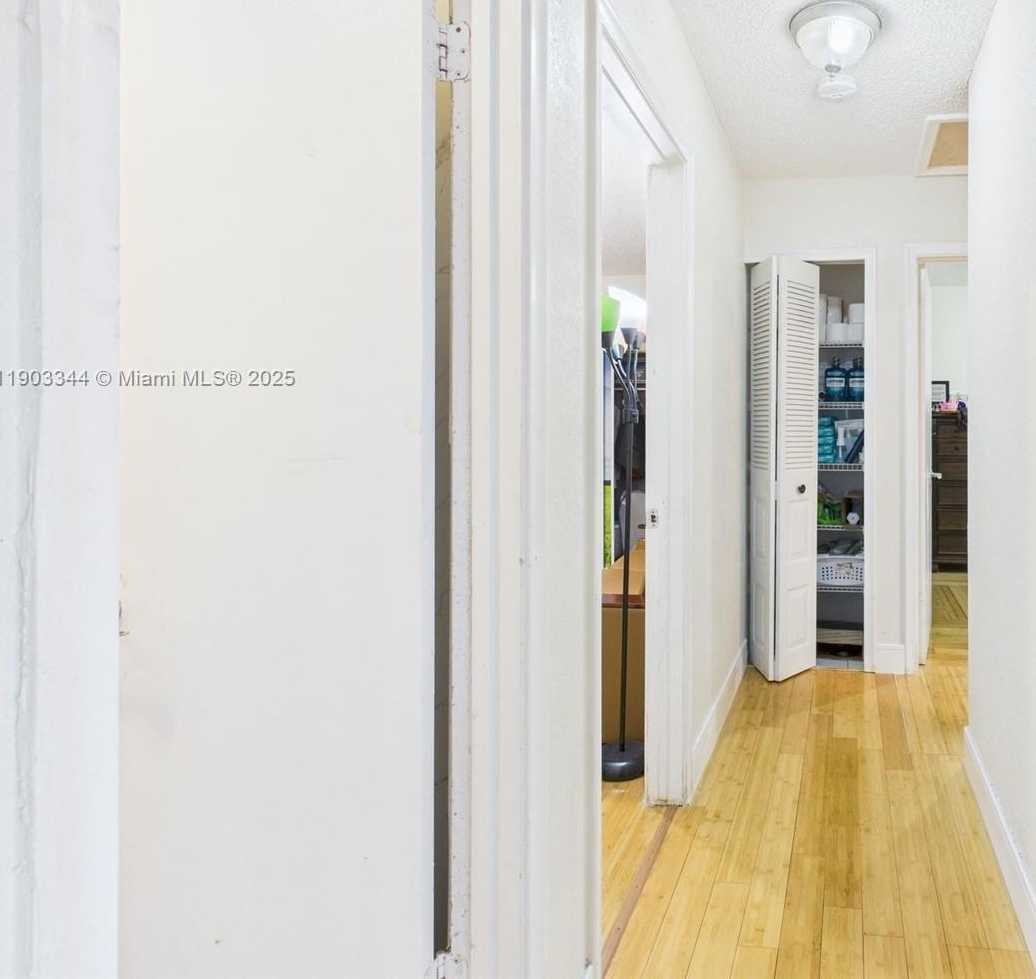 Small Image of 301 NORTH WEST 83RD WAY, Pembroke Pines Number 12