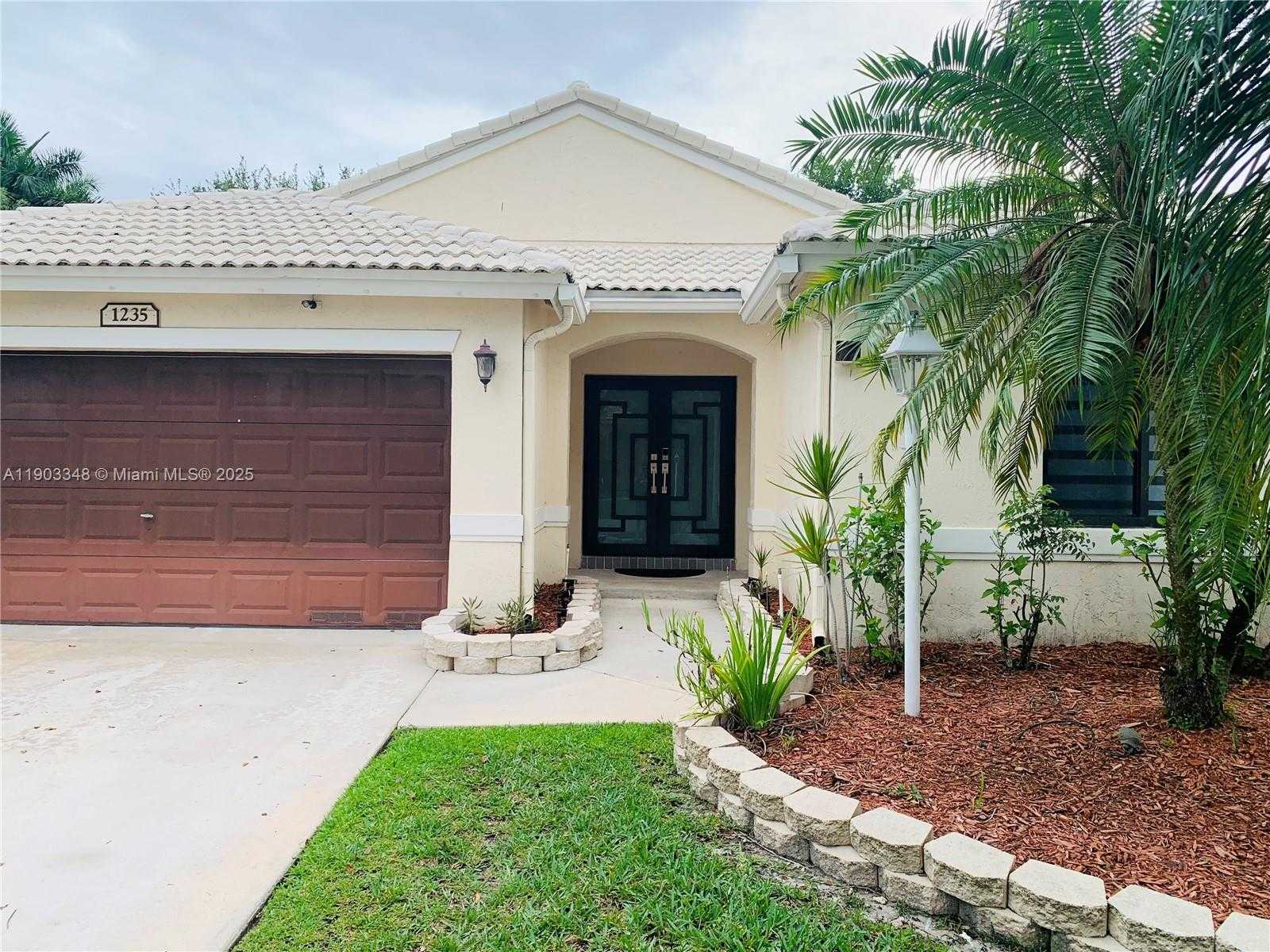 Small Image of 1235 NORTH WEST 144TH AVE, Pembroke Pines Number 13