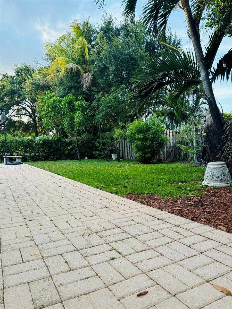 Small Image of 1235 NORTH WEST 144TH AVE, Pembroke Pines Number 9