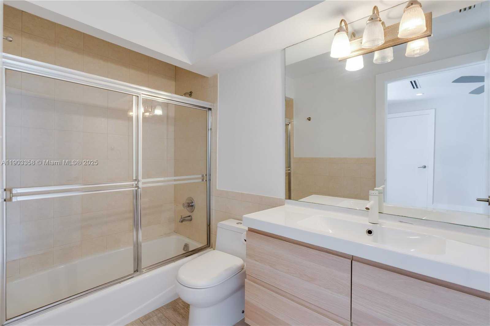 Small Image of 525 RIDGEWOOD RD, Key Biscayne Number 21