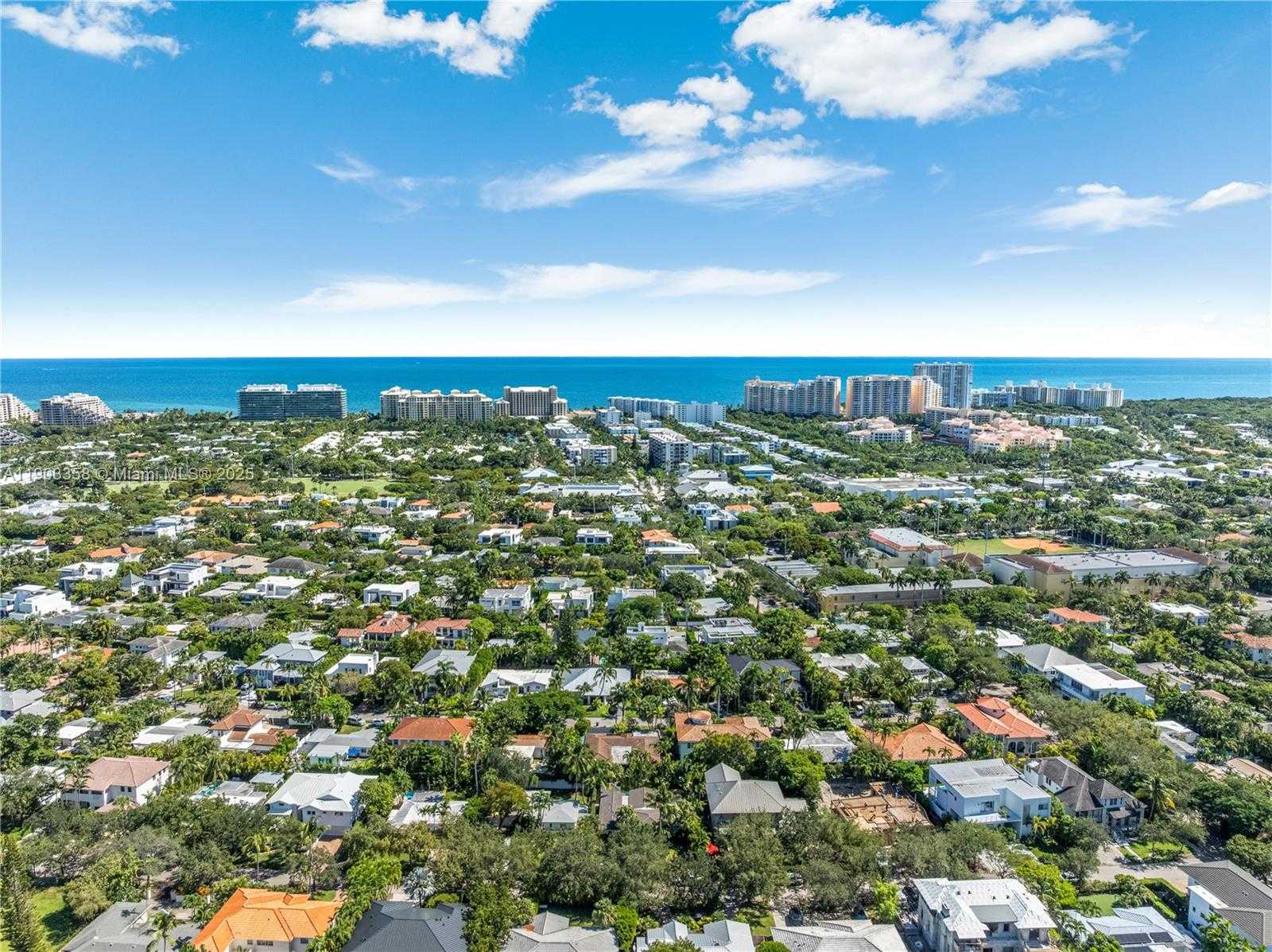 Small Image of 525 RIDGEWOOD RD, Key Biscayne Number 35