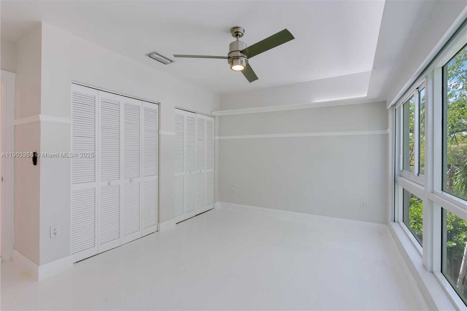 Small Image of 525 RIDGEWOOD RD, Key Biscayne Number 9