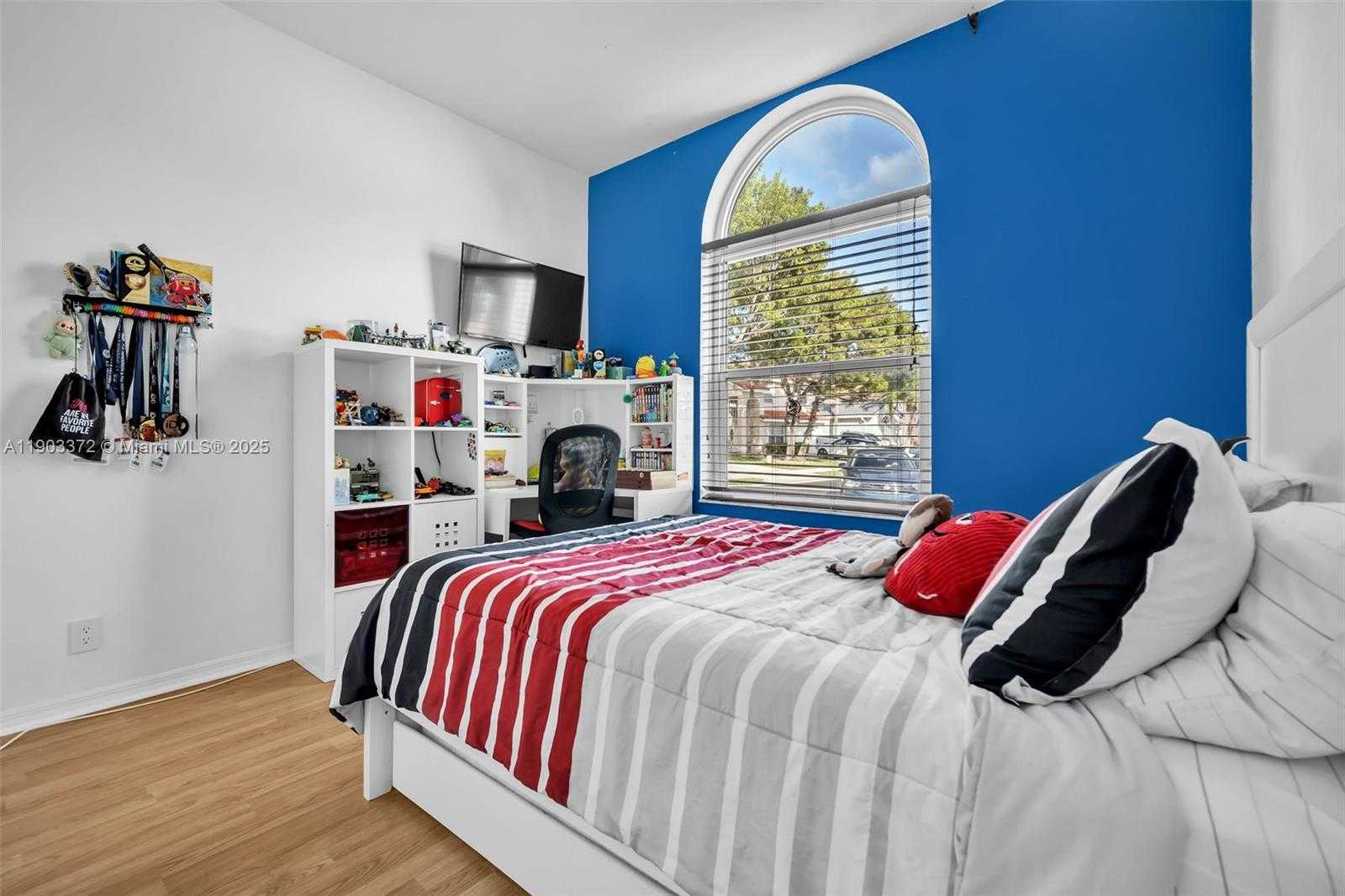 Small Image of 10337 COVENTRY CT, Boca Raton Number 24