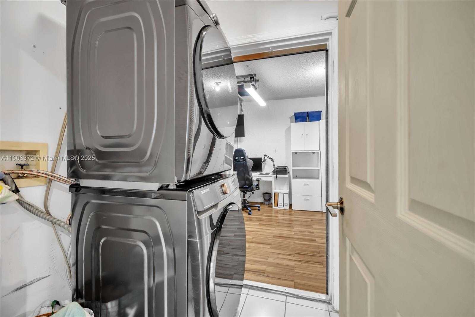 Small Image of 10337 COVENTRY CT, Boca Raton Number 26