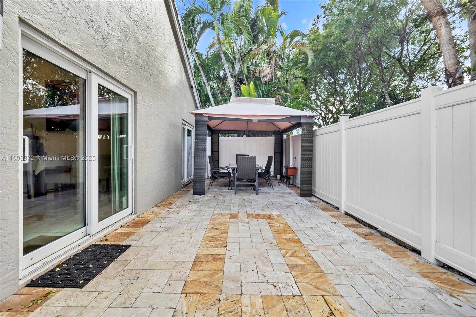 Small Image of 10337 COVENTRY CT, Boca Raton Number 30