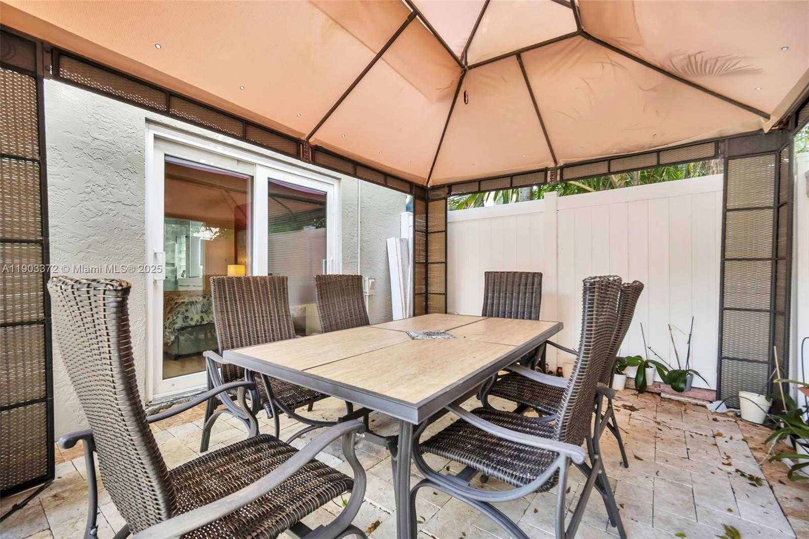 Small Image of 10337 COVENTRY CT, Boca Raton Number 31