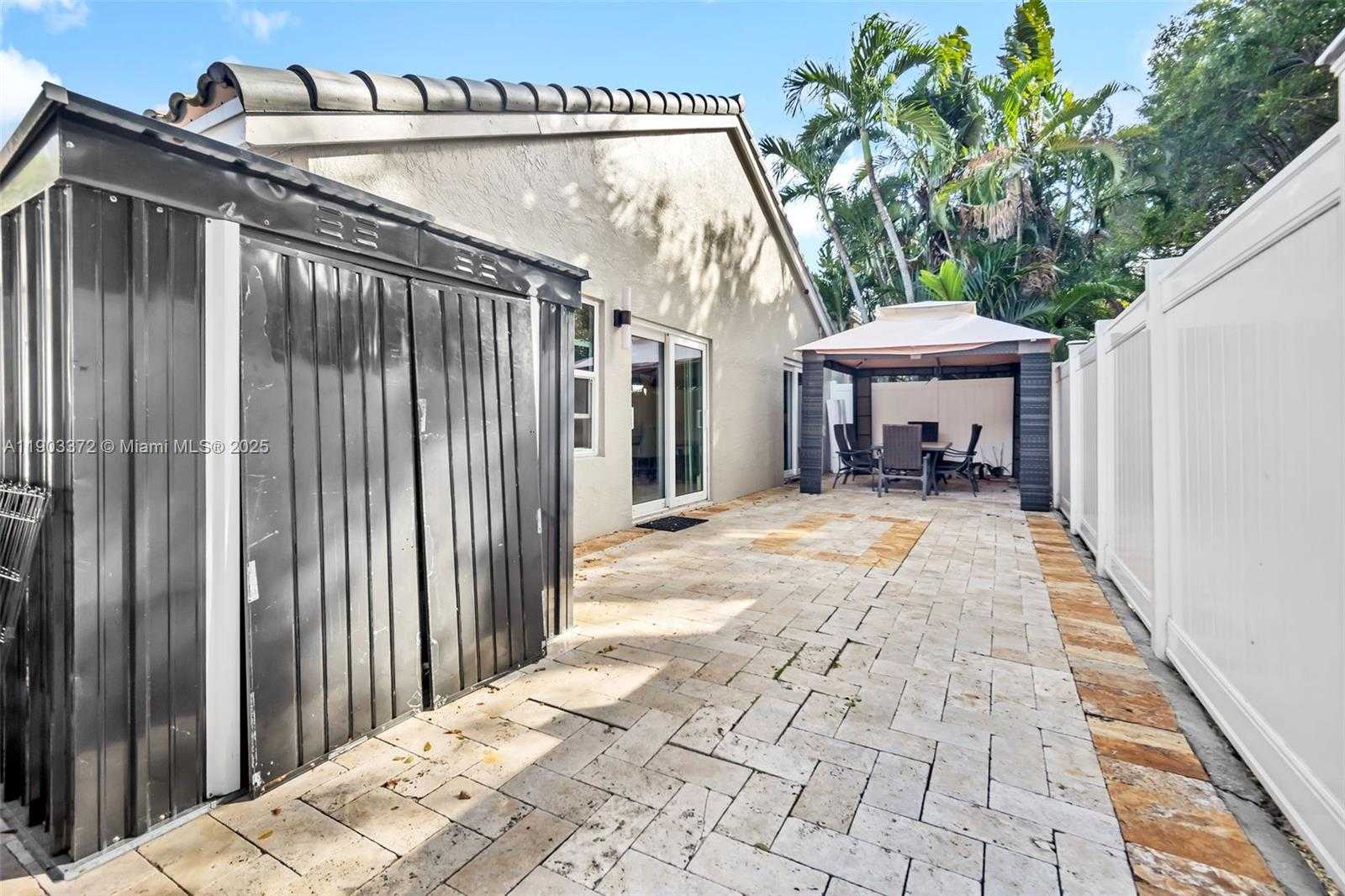 Small Image of 10337 COVENTRY CT, Boca Raton Number 33