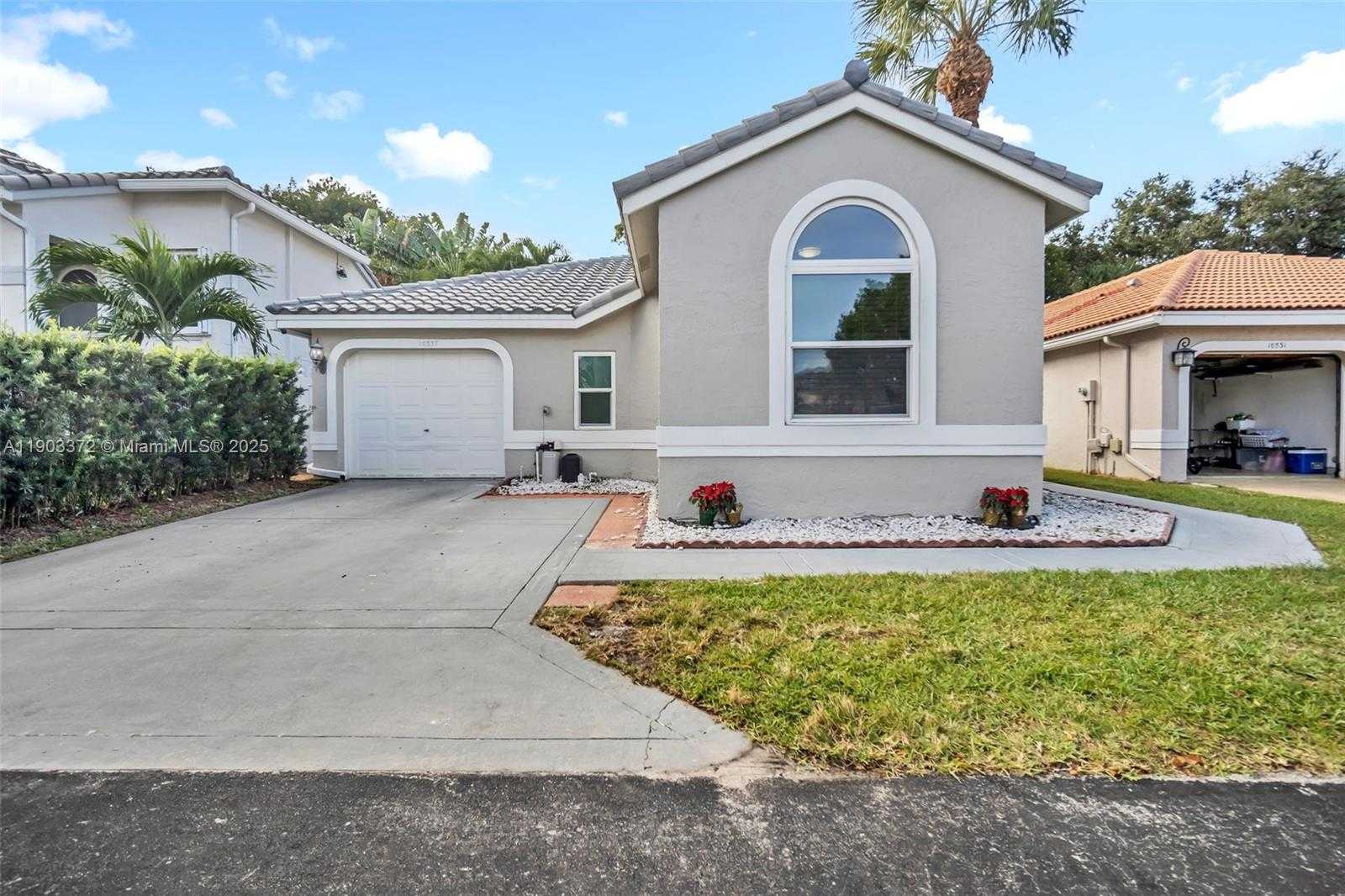 Small Image of 10337 COVENTRY CT, Boca Raton Number 34