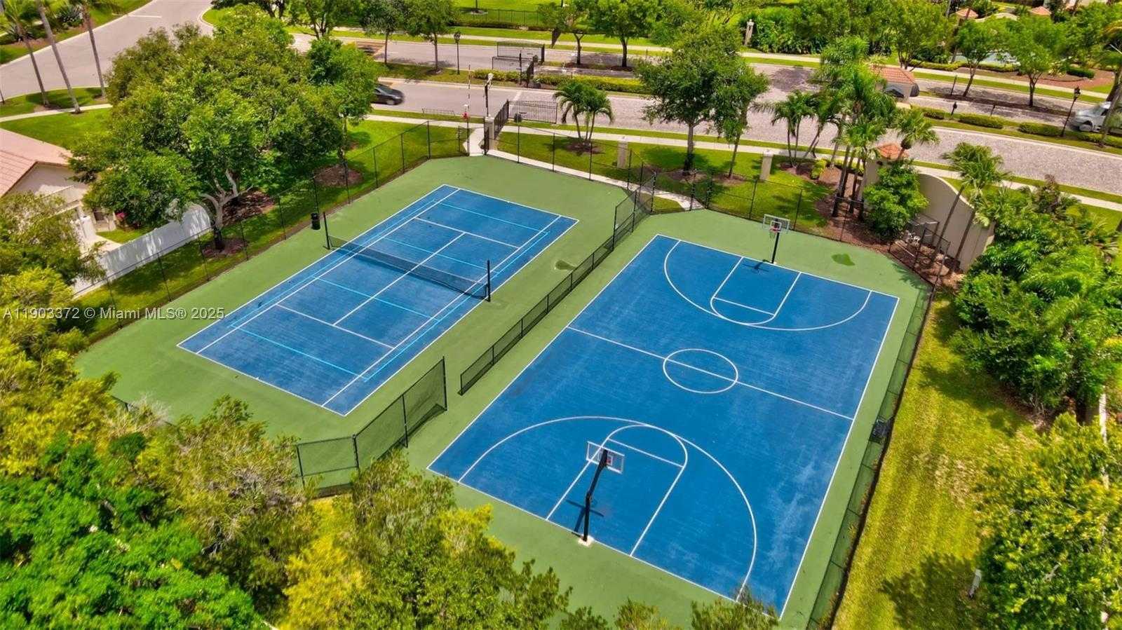 Small Image of 10337 COVENTRY CT, Boca Raton Number 43