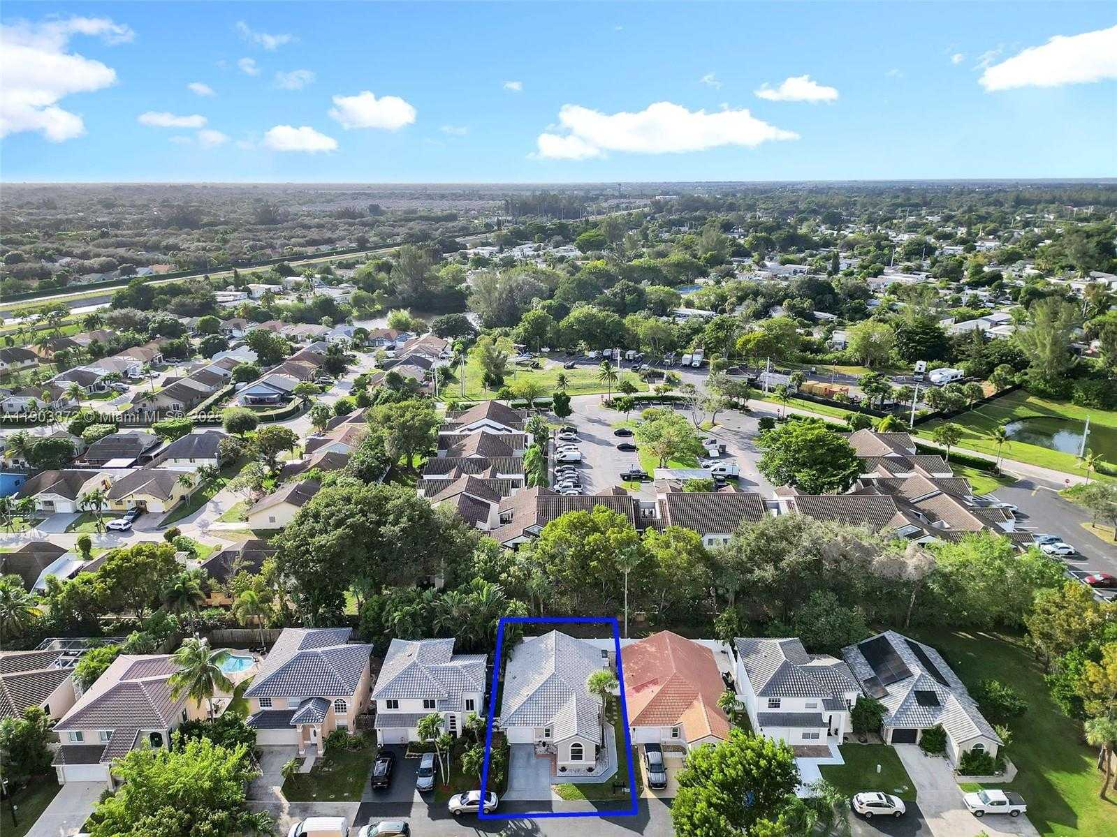 Small Image of 10337 COVENTRY CT, Boca Raton Number 8